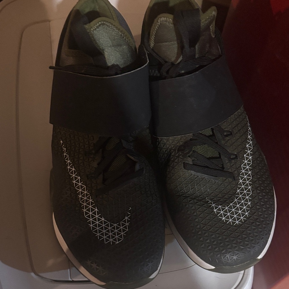 Women Black and Green Athletic Shoes